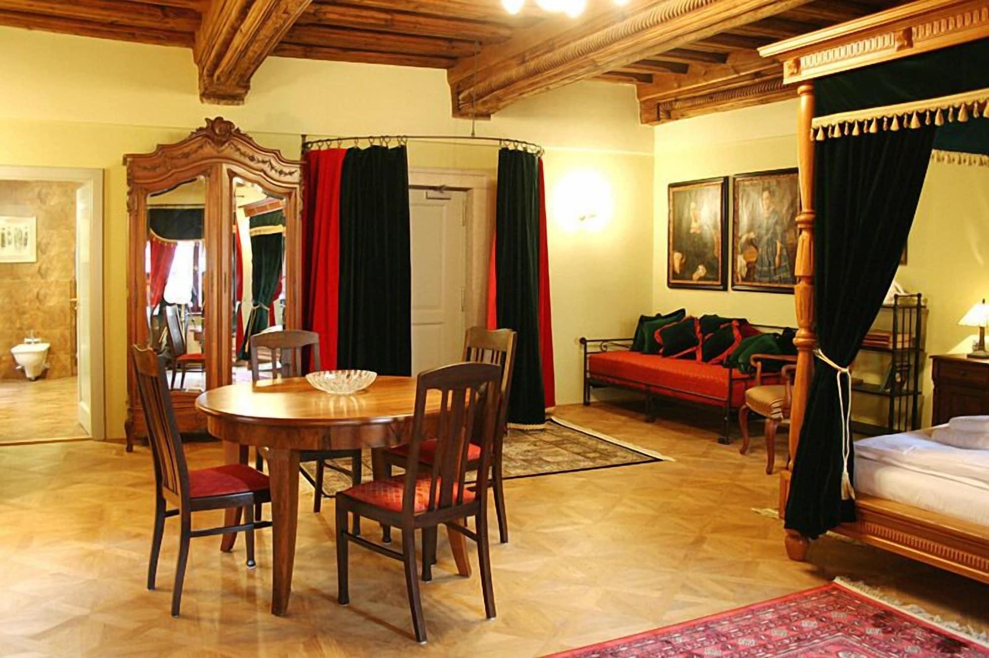 Hotel Krčínův Dům Cesky Krumlov Exterior foto